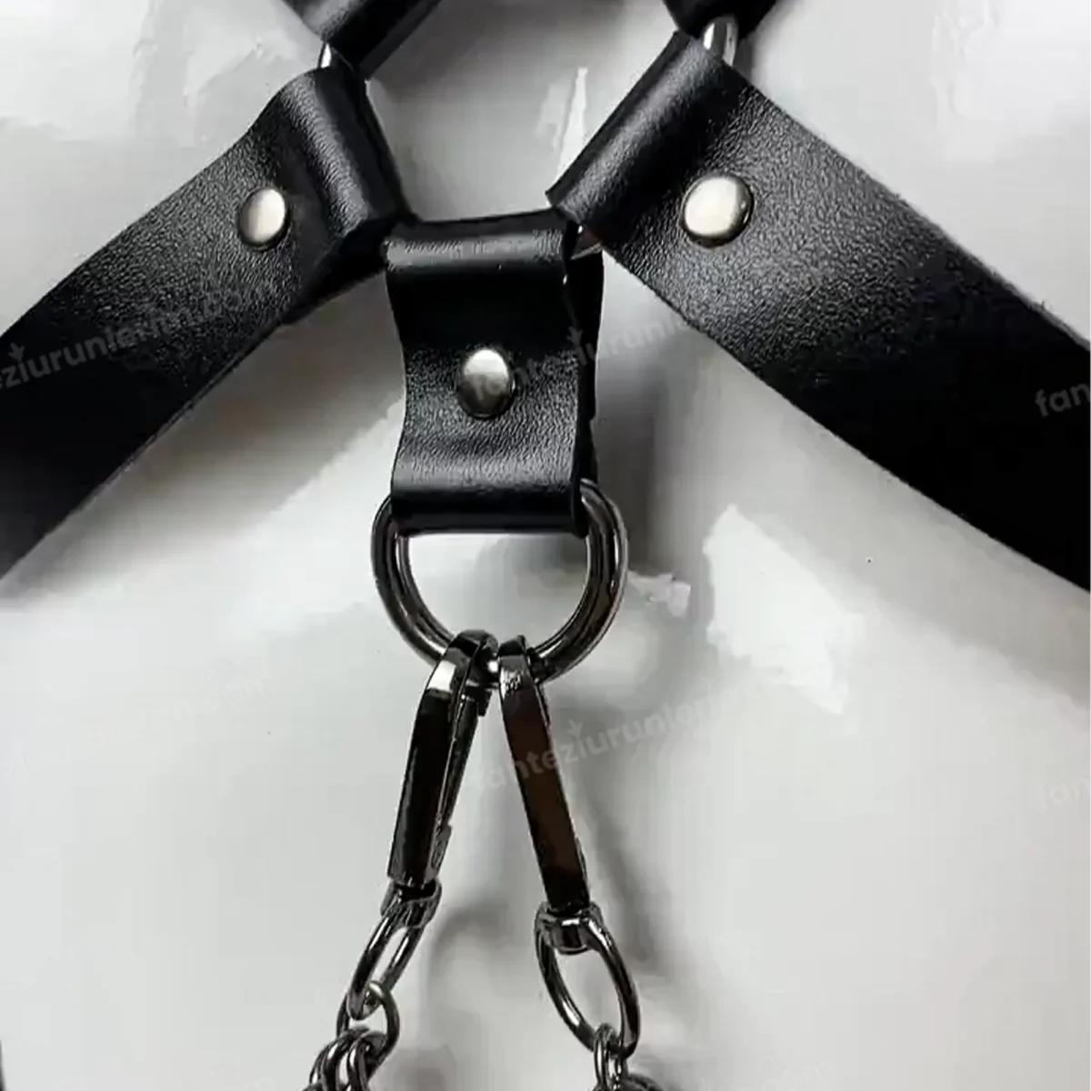 Fantezi İç Giyim - Pembe Deri Harness - Görsel 2